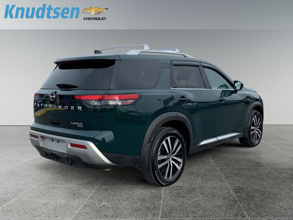 2023 Nissan Pathfinder Platinum 4WD
