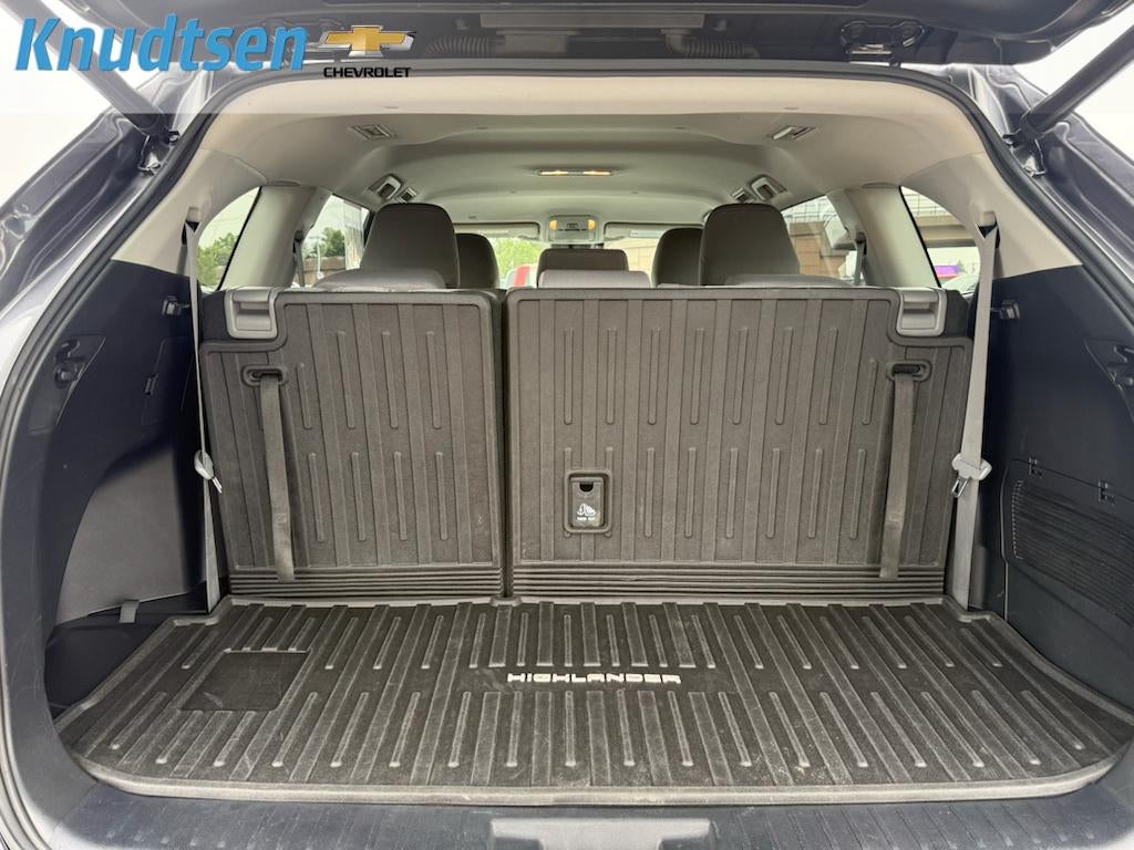 2021 Toyota Highlander Hybrid LE