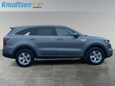 2022 Kia Sorento LX