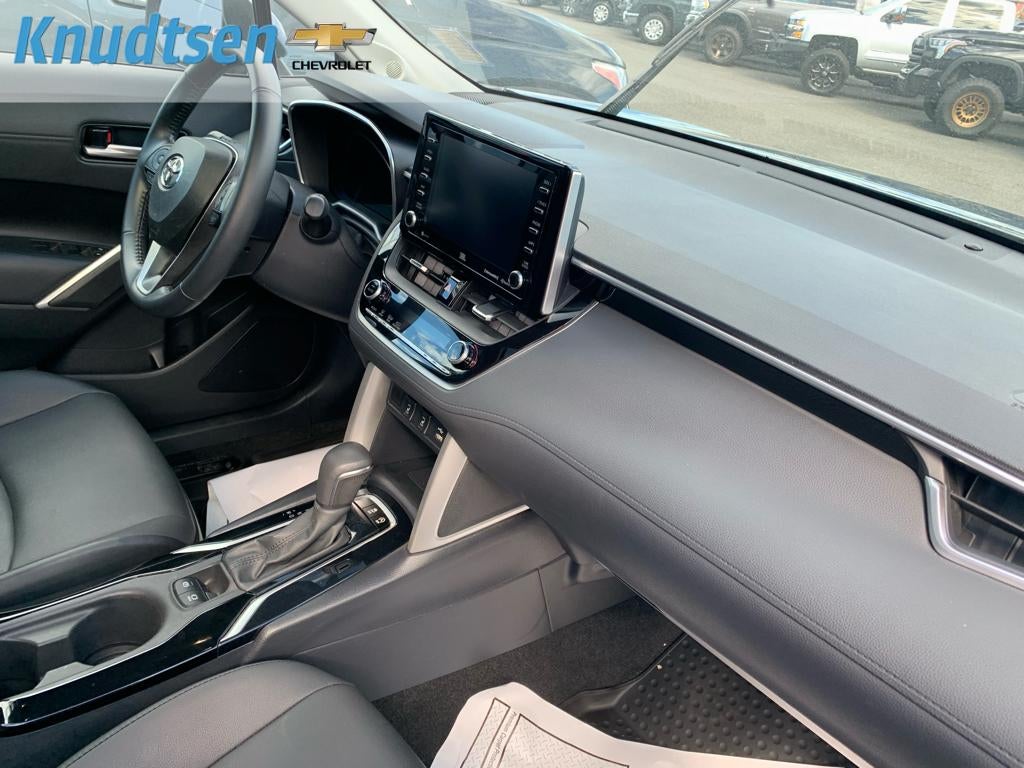 2022 Toyota Corolla Cross XLE