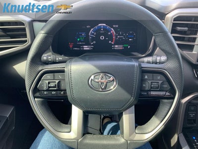 2024 Toyota Sequoia SR5