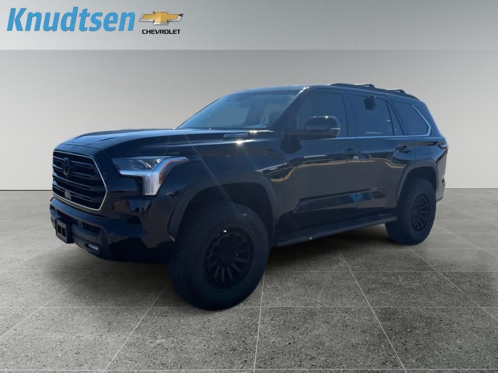 2024 Toyota Sequoia SR5
