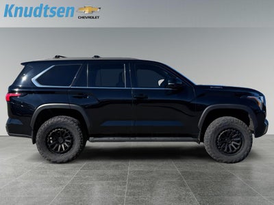2024 Toyota Sequoia SR5