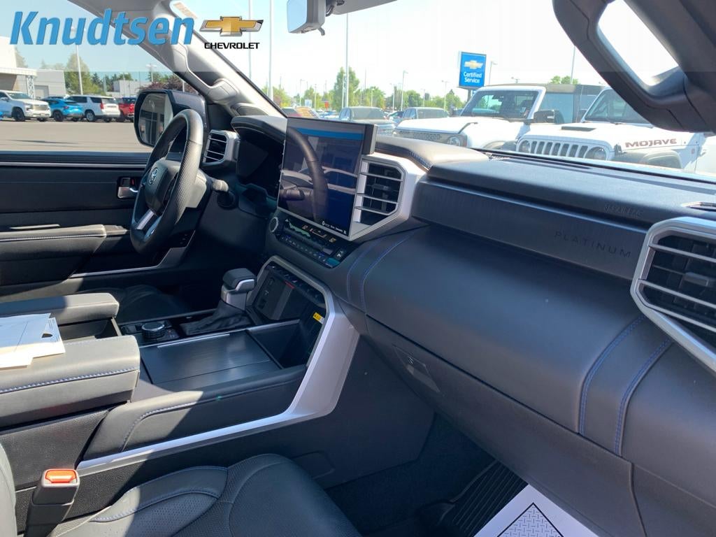 2024 Toyota Sequoia Platinum