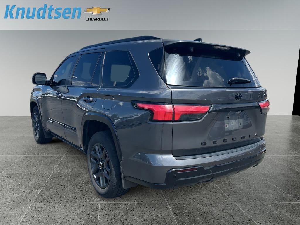 2024 Toyota Sequoia Platinum