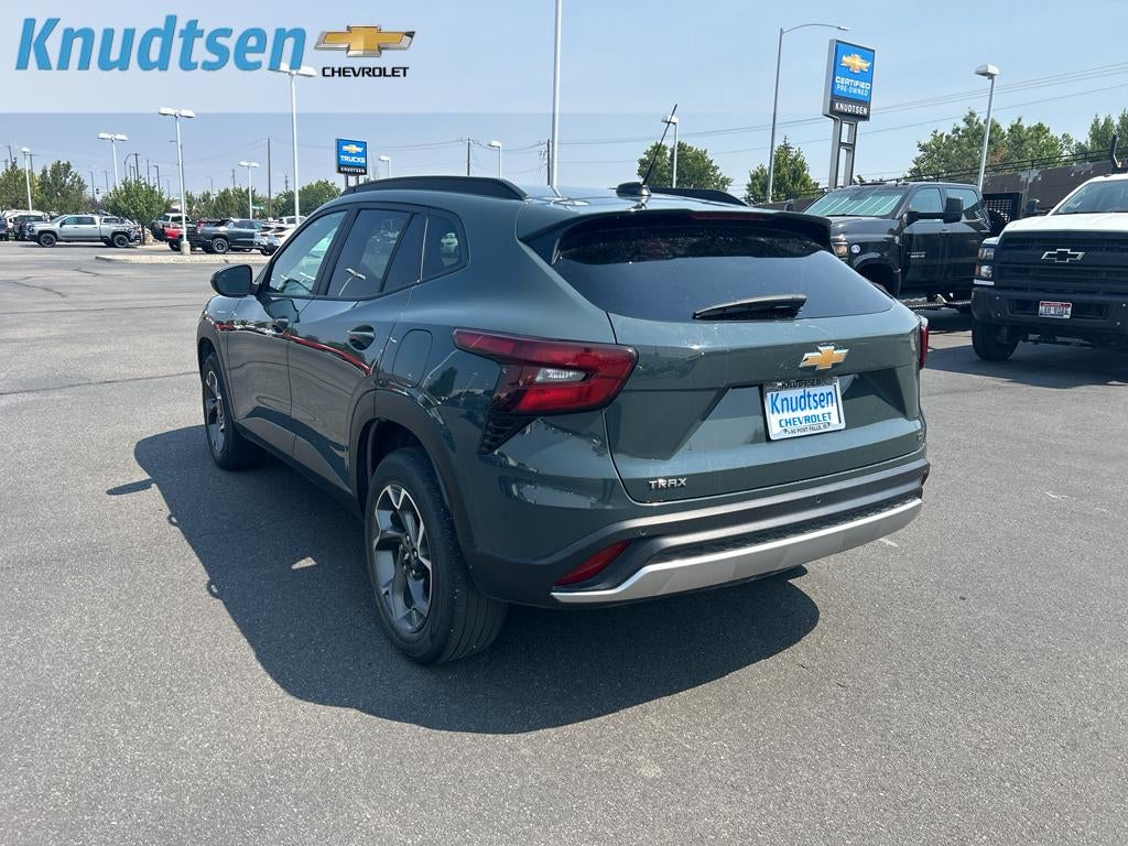 2025 Chevrolet Trax LT