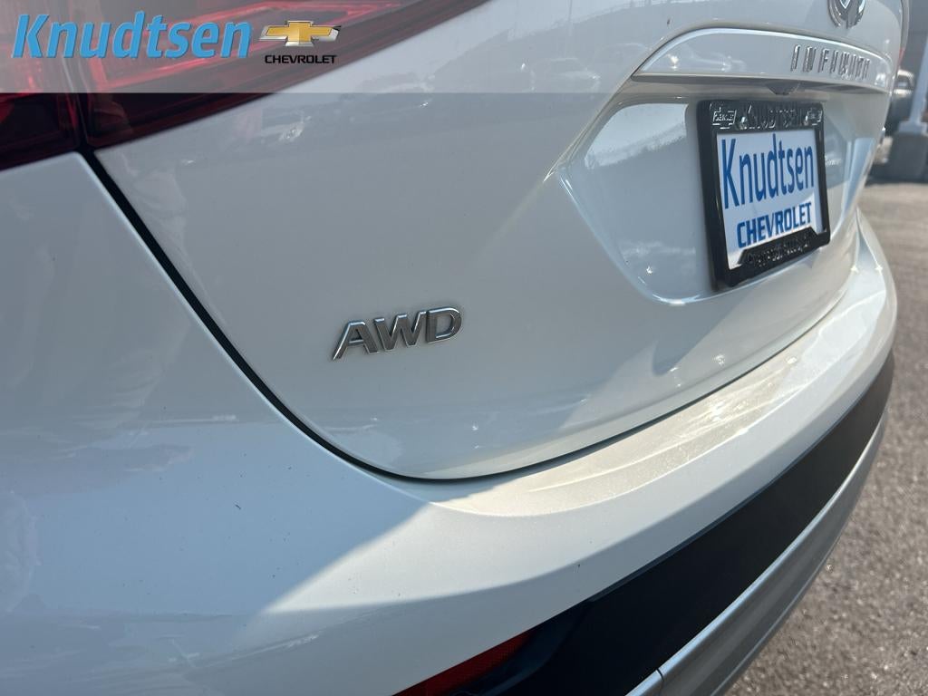 2018 INFINITI QX30 Luxury