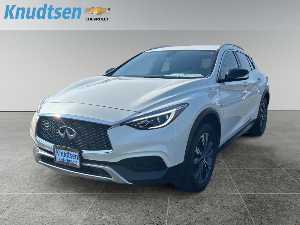 2018 INFINITI QX30 Luxury