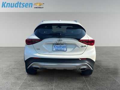 2018 INFINITI QX30 Luxury