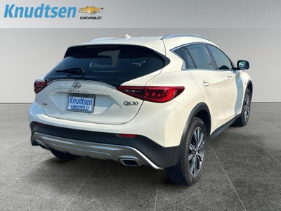 2018 INFINITI QX30 Luxury