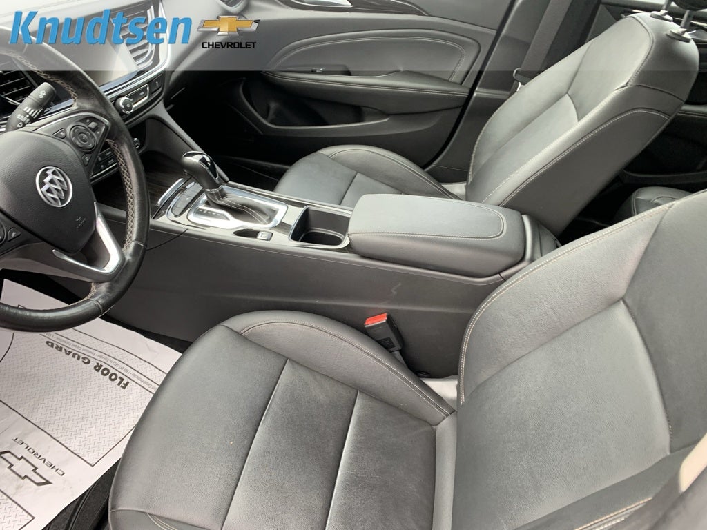 2018 Buick Regal Sportback Essence