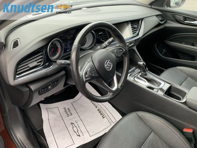 2018 Buick Regal Sportback Essence
