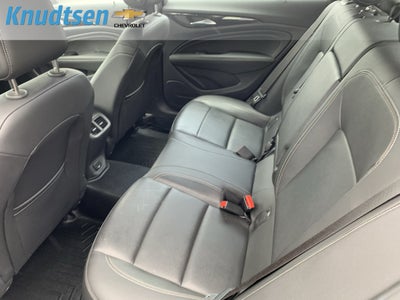2018 Buick Regal Sportback Essence