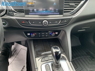 2018 Buick Regal Sportback Essence