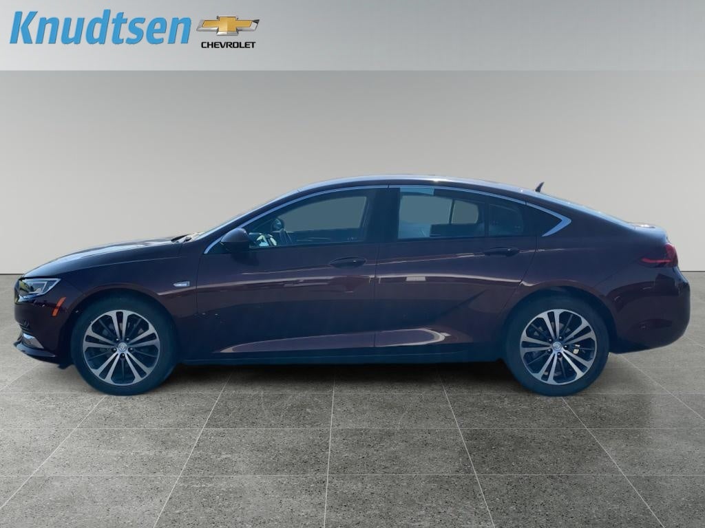 2018 Buick Regal Sportback Essence