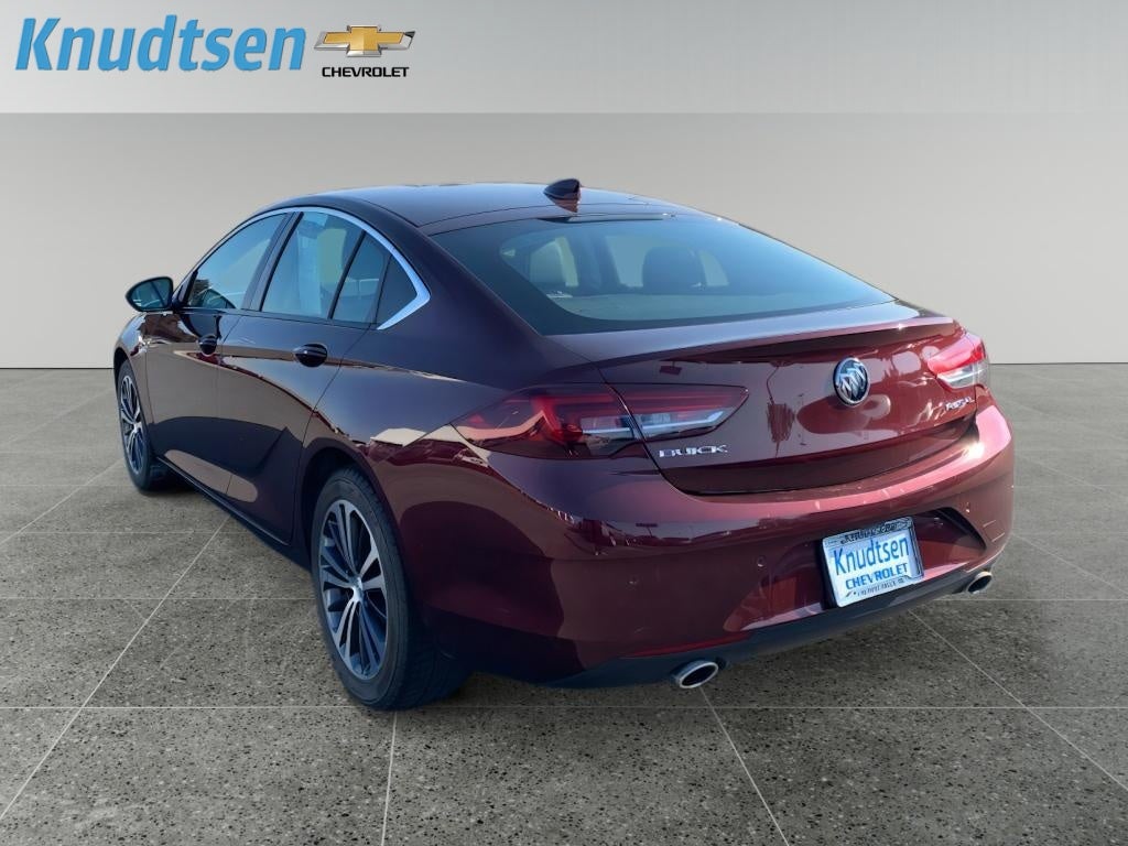 2018 Buick Regal Sportback Essence