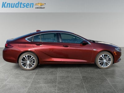 2018 Buick Regal Sportback Essence