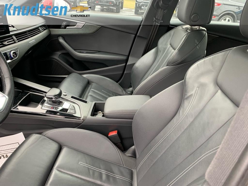 2023 Audi A4 Premium Plus 45 TFSI S line quattro S tronic