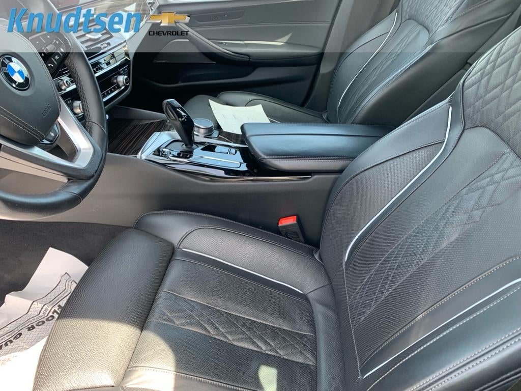 2023 BMW 530 i xDrive