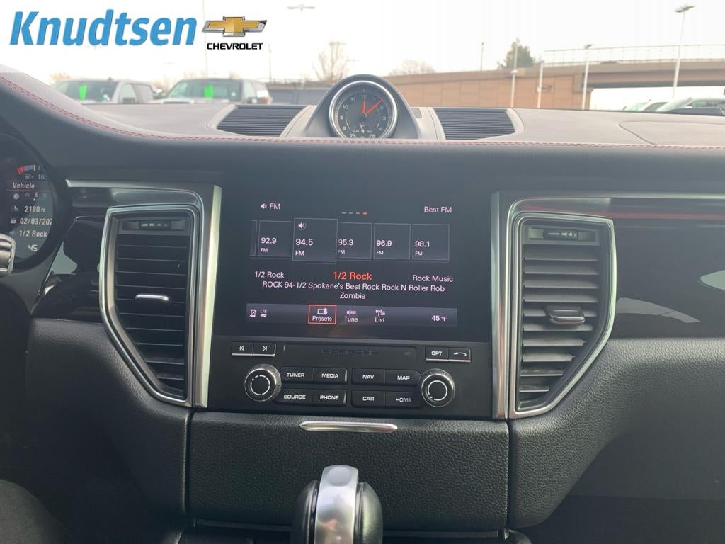 2018 Porsche Macan Base