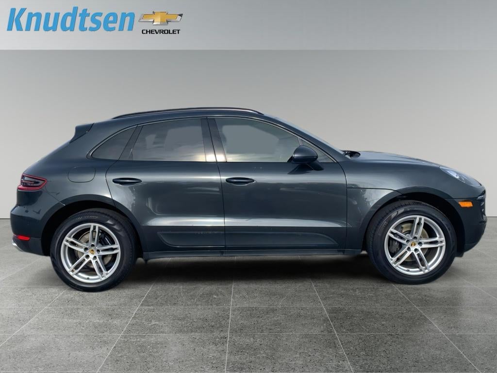 2018 Porsche Macan Base