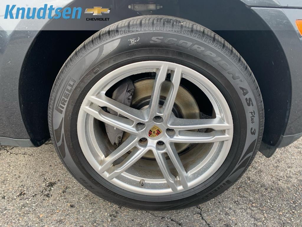 2018 Porsche Macan Base