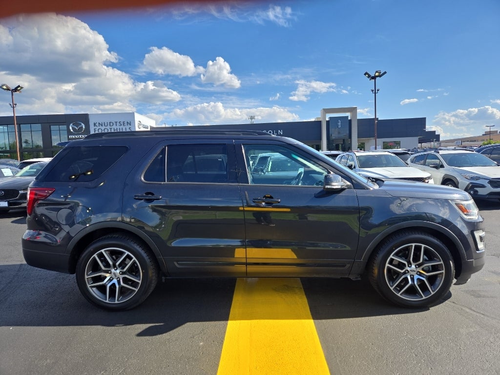 2017 Ford Explorer Sport