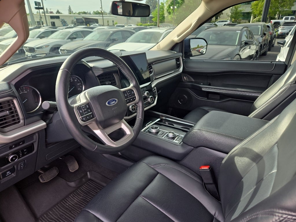 2023 Ford Expedition XLT