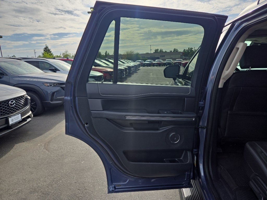2023 Ford Expedition XLT