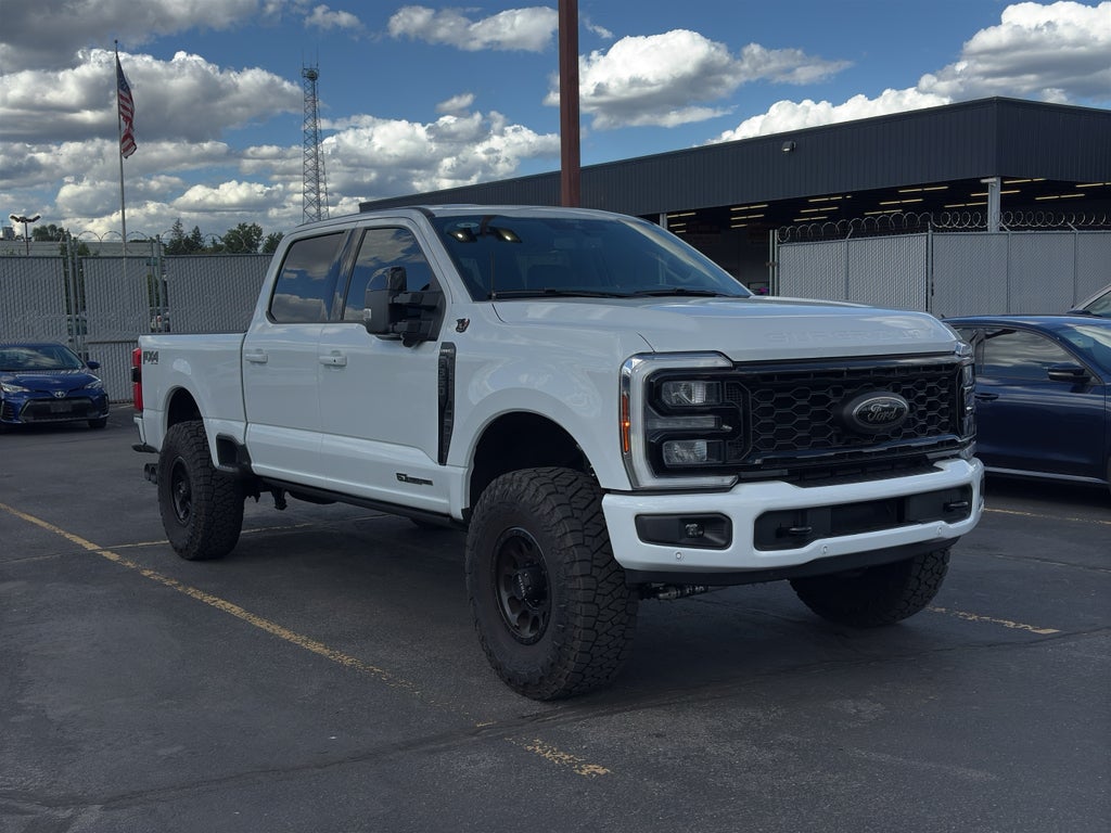 2025 Ford F-350 LARIAT
