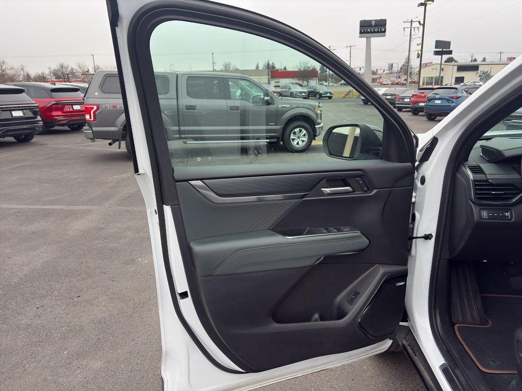 2024 GMC Acadia AWD AT4