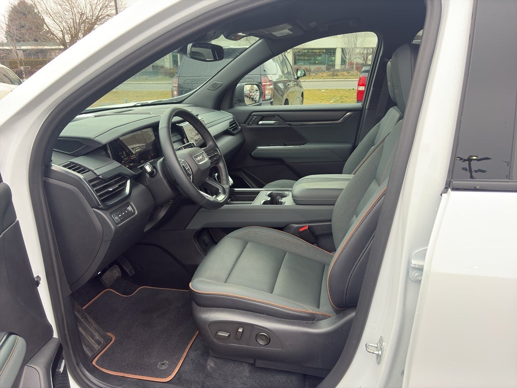 2024 GMC Acadia AWD AT4