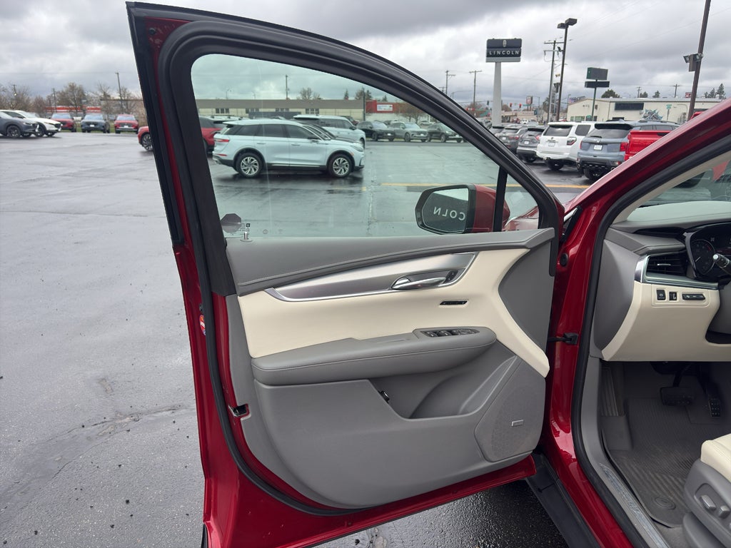 2021 Cadillac XT5 AWD Premium Luxury