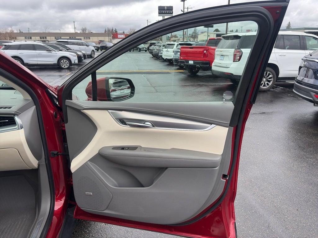 2021 Cadillac XT5 AWD Premium Luxury