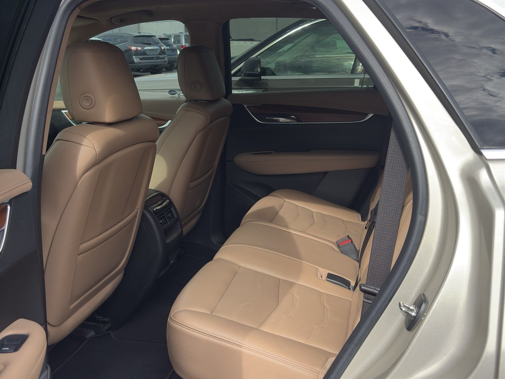 2017 Cadillac XT5 Platinum AWD