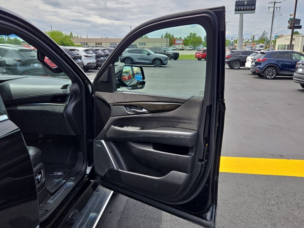 2017 Cadillac Escalade Platinum