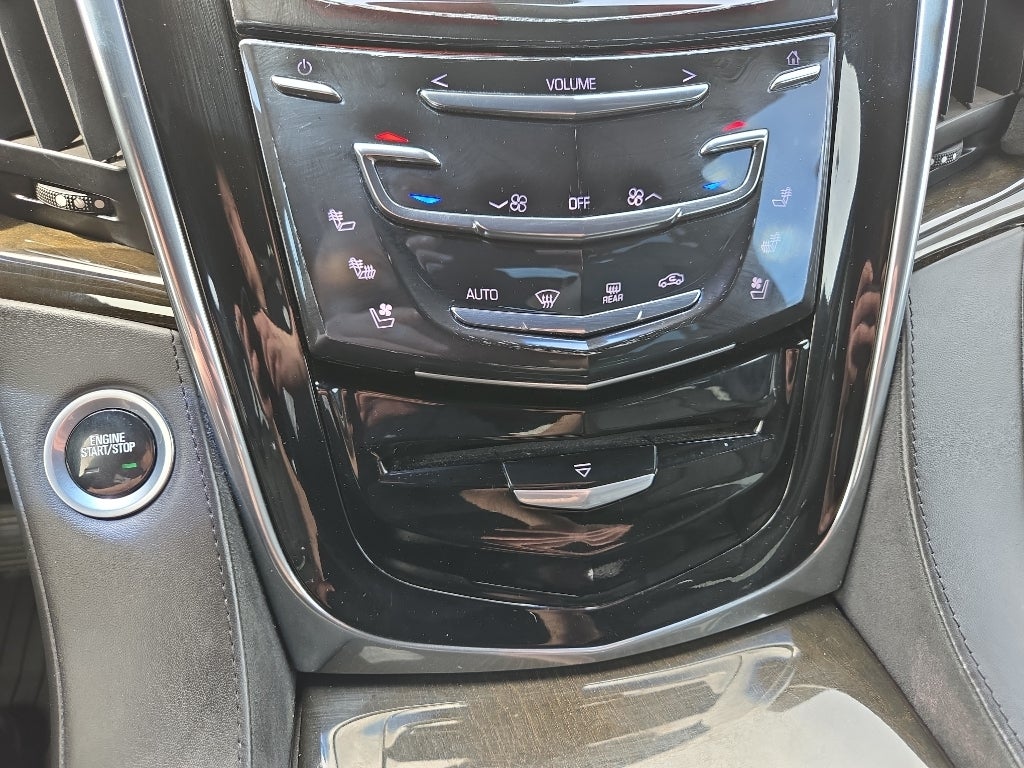 2017 Cadillac Escalade Platinum