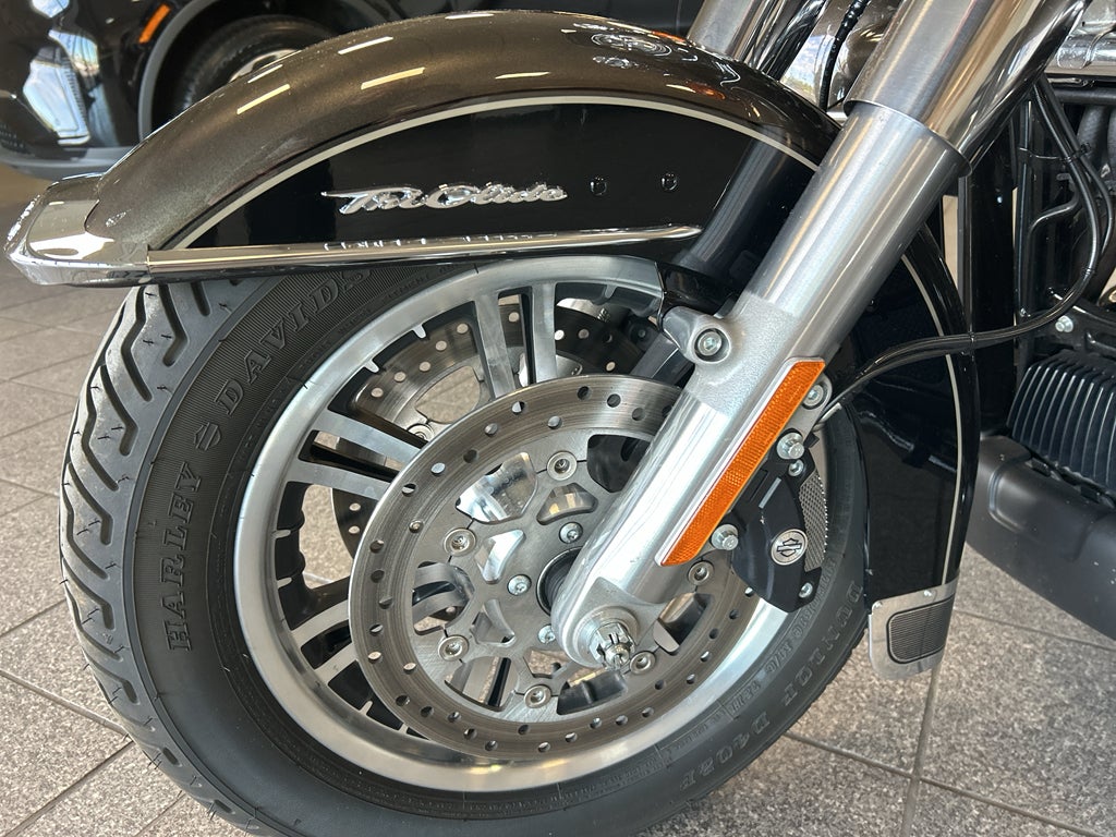 2020 Harley-Davidson FLHTCUTG Base