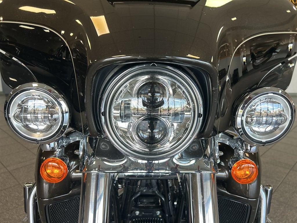 2020 Harley-Davidson FLHTCUTG Base