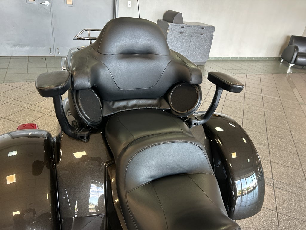 2020 Harley-Davidson FLHTCUTG Base