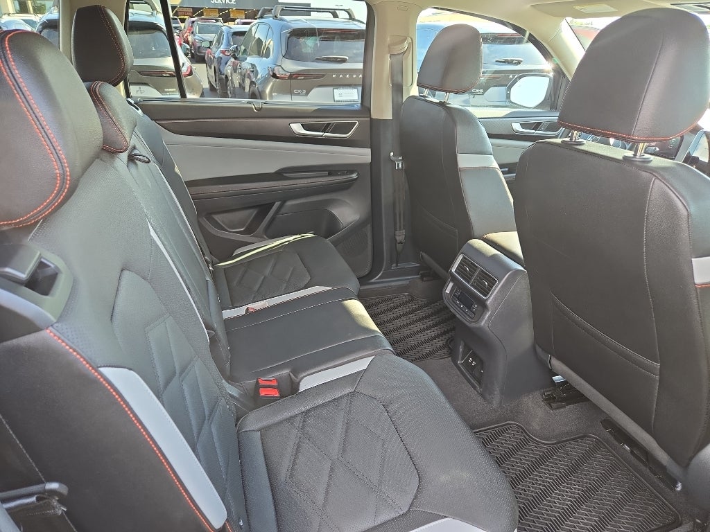 2025 Volkswagen Atlas 2.0T Peak Edition