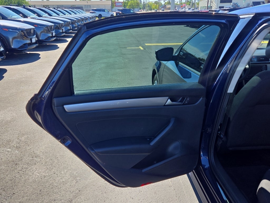 2015 Volkswagen Passat 1.8T S