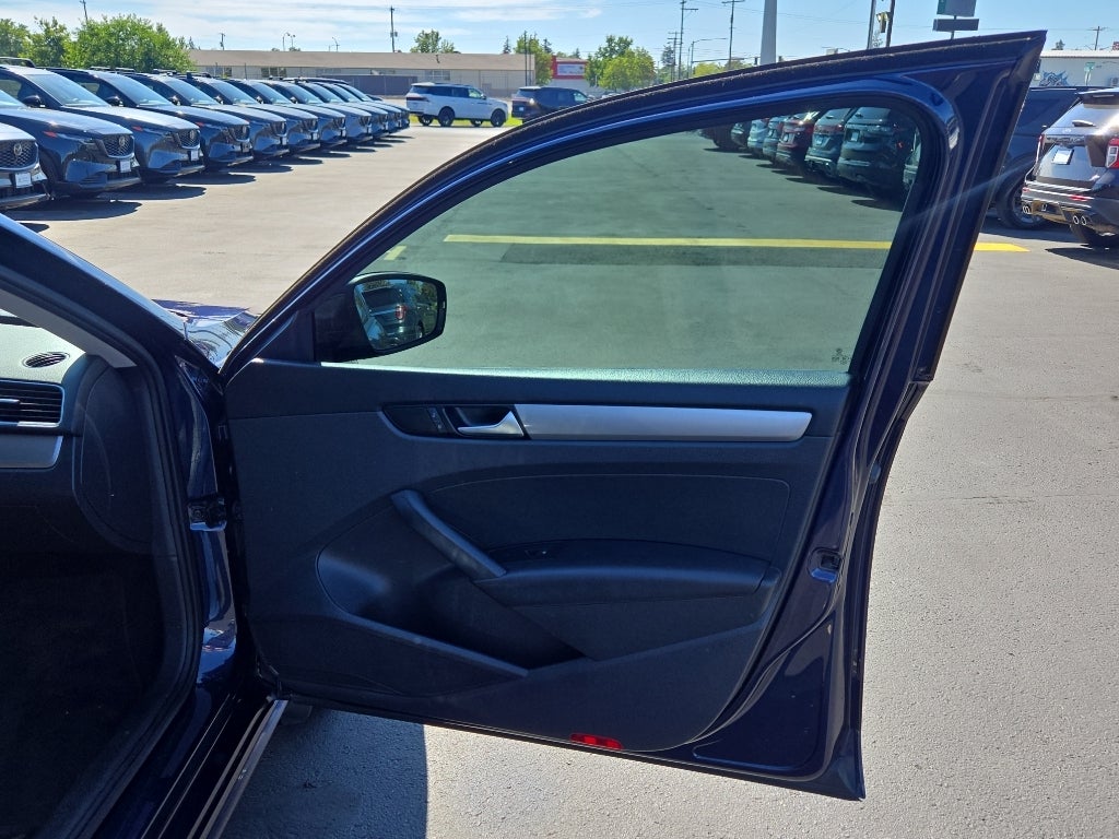 2015 Volkswagen Passat 1.8T S