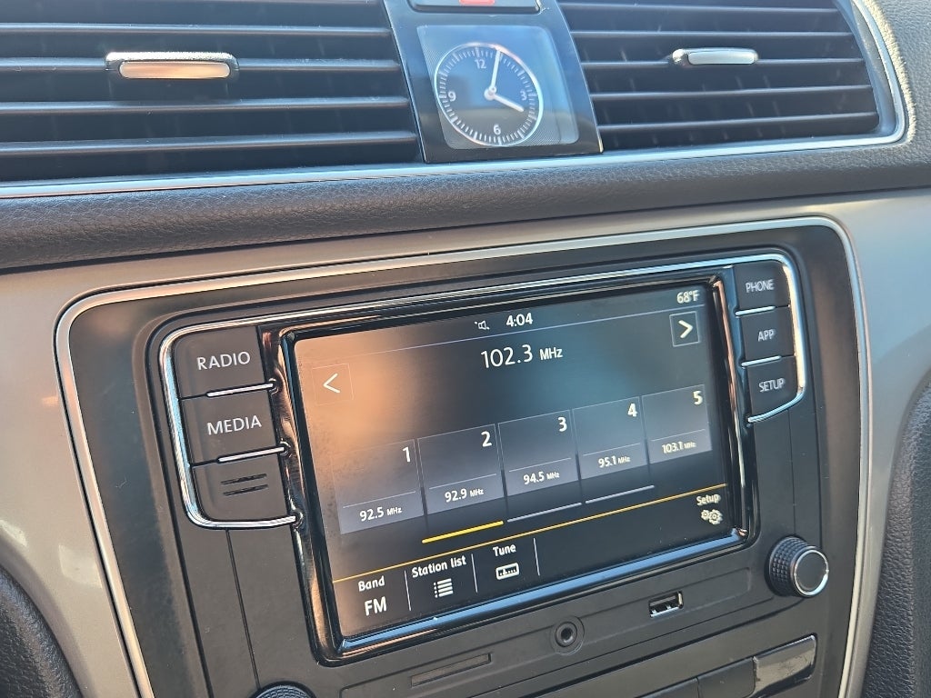 2015 Volkswagen Passat 1.8T S