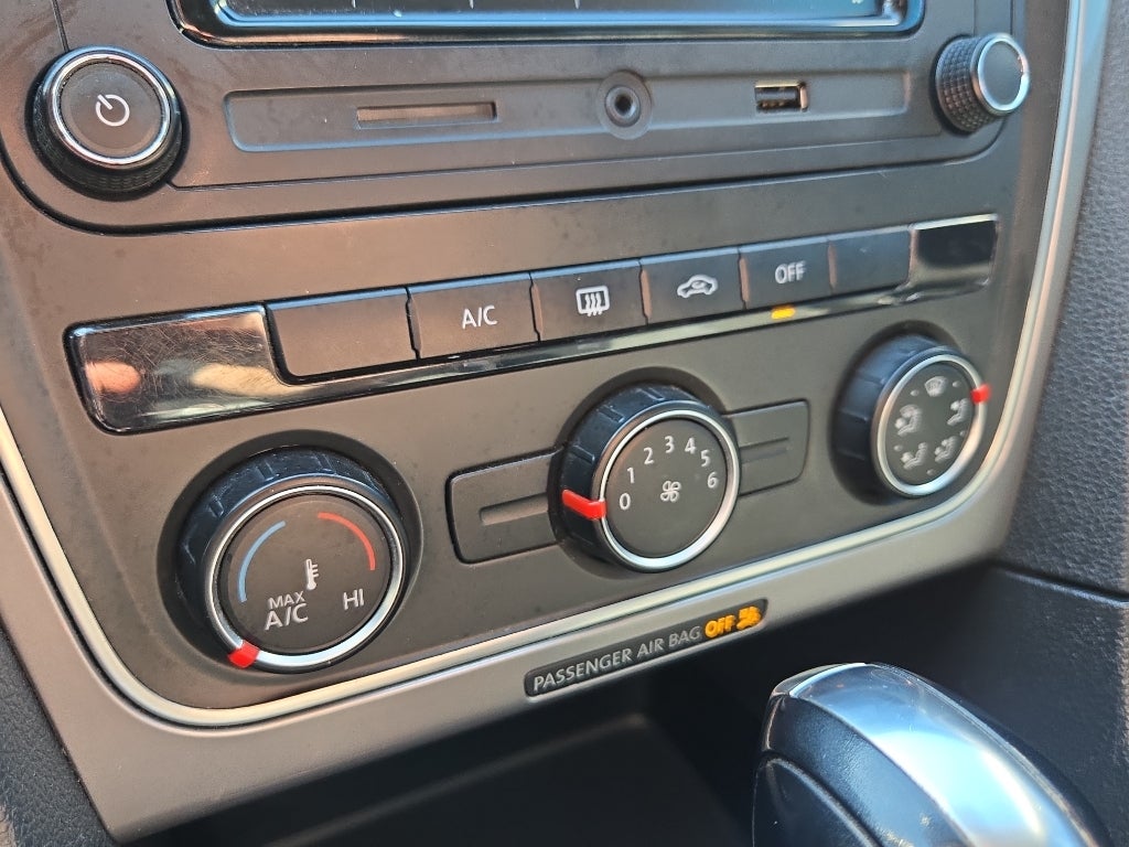 2015 Volkswagen Passat 1.8T S