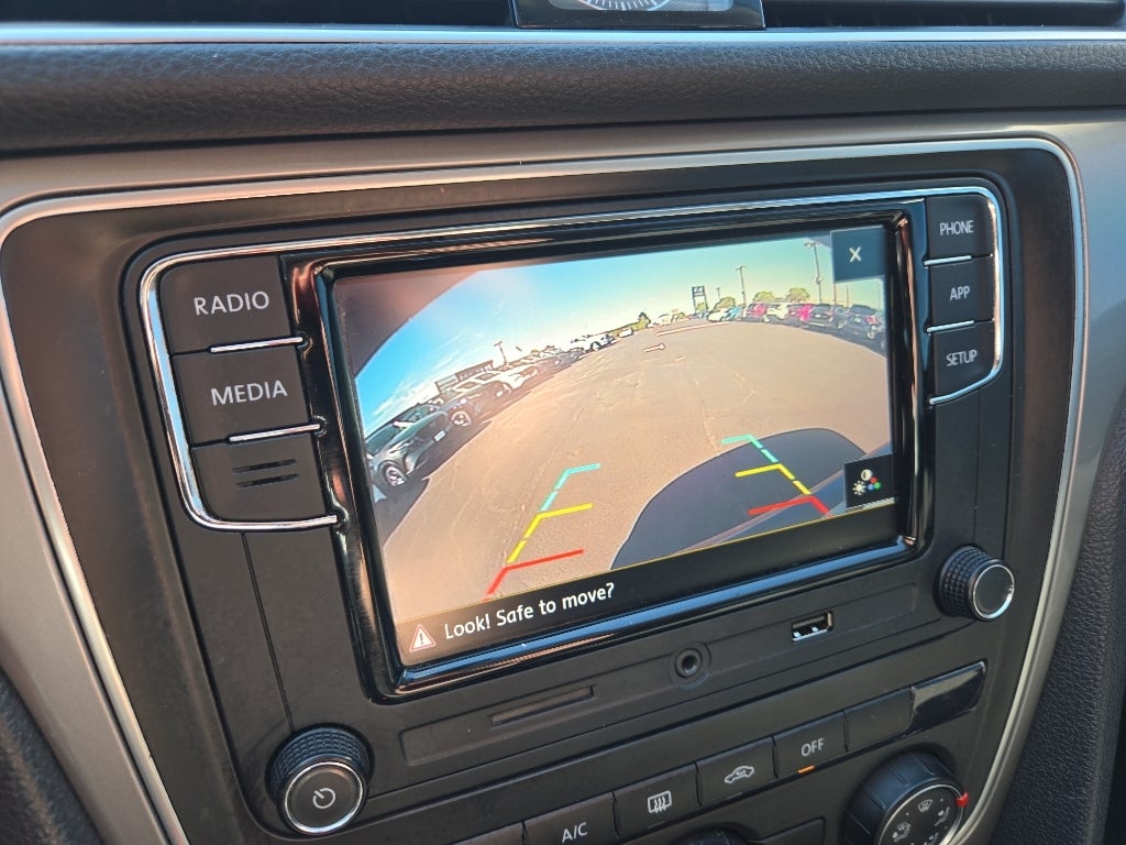 2015 Volkswagen Passat 1.8T S