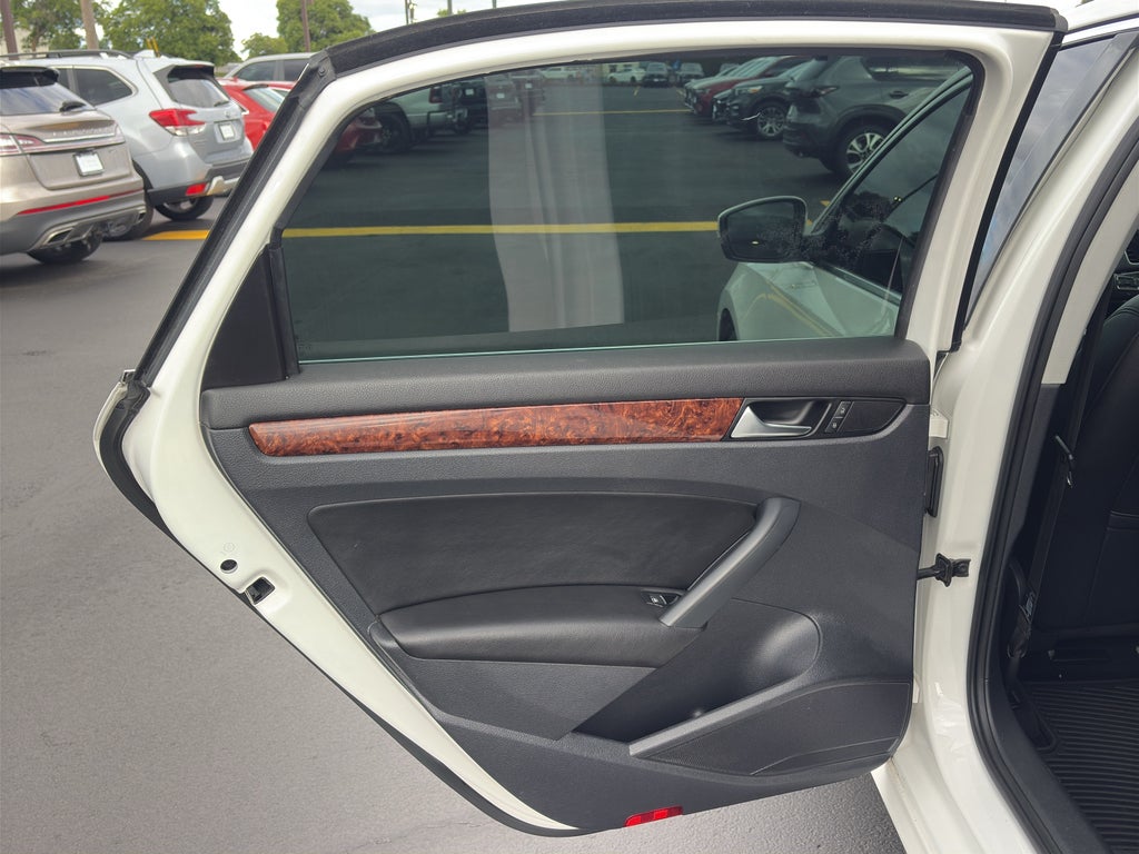2013 Volkswagen Passat TDI SEL Premium