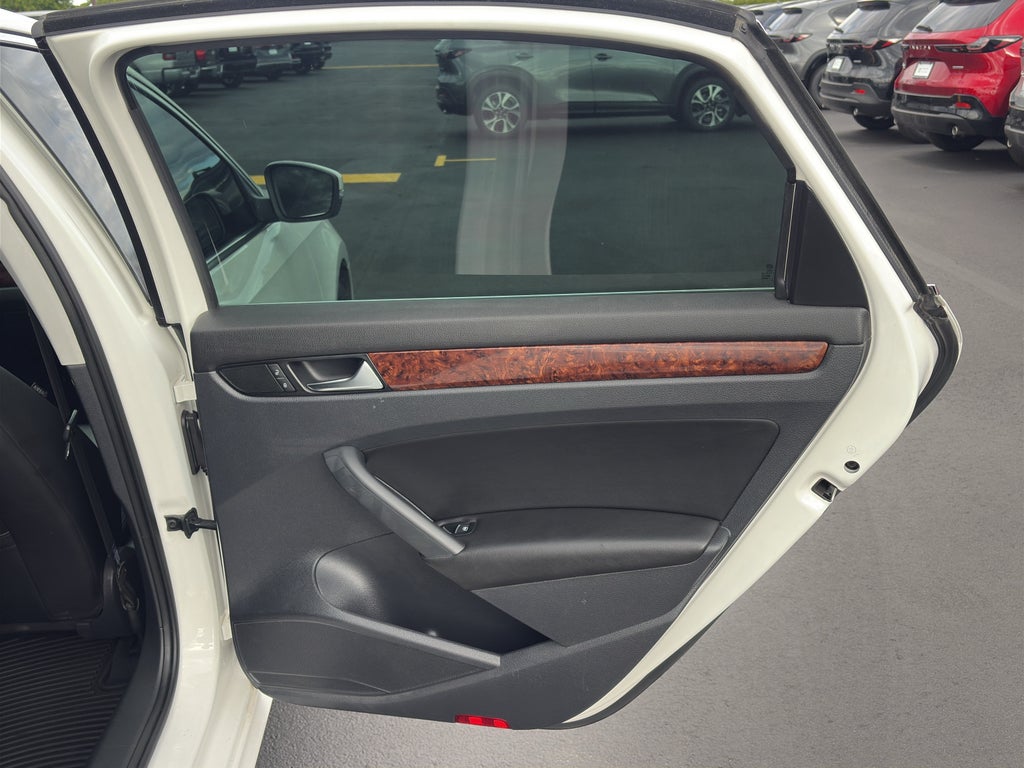 2013 Volkswagen Passat TDI SEL Premium