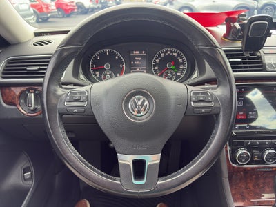 2013 Volkswagen Passat TDI SEL Premium