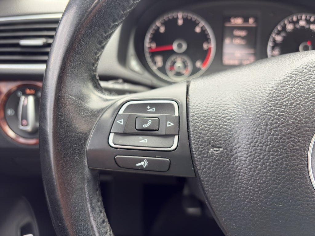 2013 Volkswagen Passat TDI SEL Premium